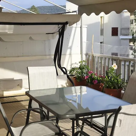Veranda Apartment *