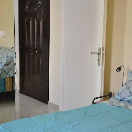 Veranda Apartment *